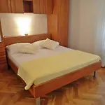 - Paklenica Riviera 36550 Apartamento