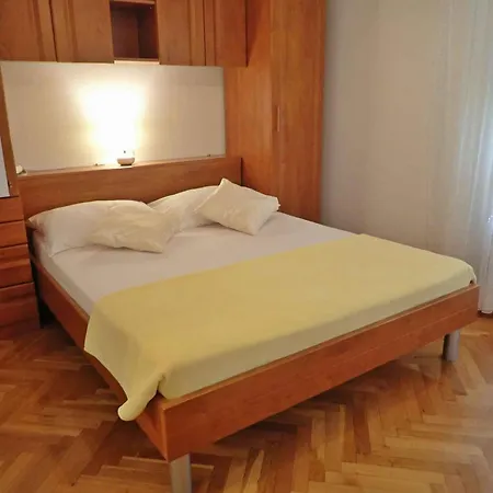 Seline/paklenica Riviera 36550 Apartamento