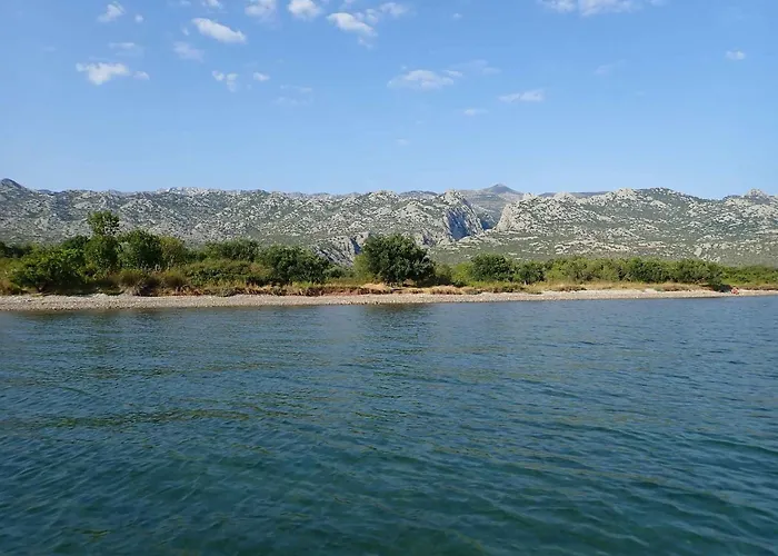 - Paklenica Riviera 36550 아파트